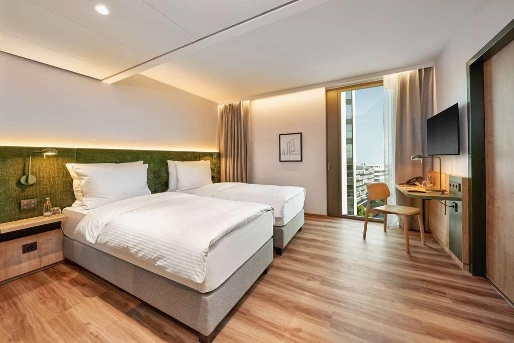 H+ Hotel Frankfurt Eschborn Room photo